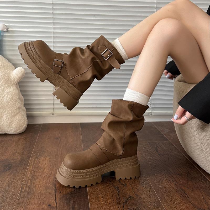 Fashion Versatile Belt Buckle Round Head Thick Sole Heightening Short Boots Women's 2025 Autumn and Winter New Fashion Versatile Thick Sole Boots