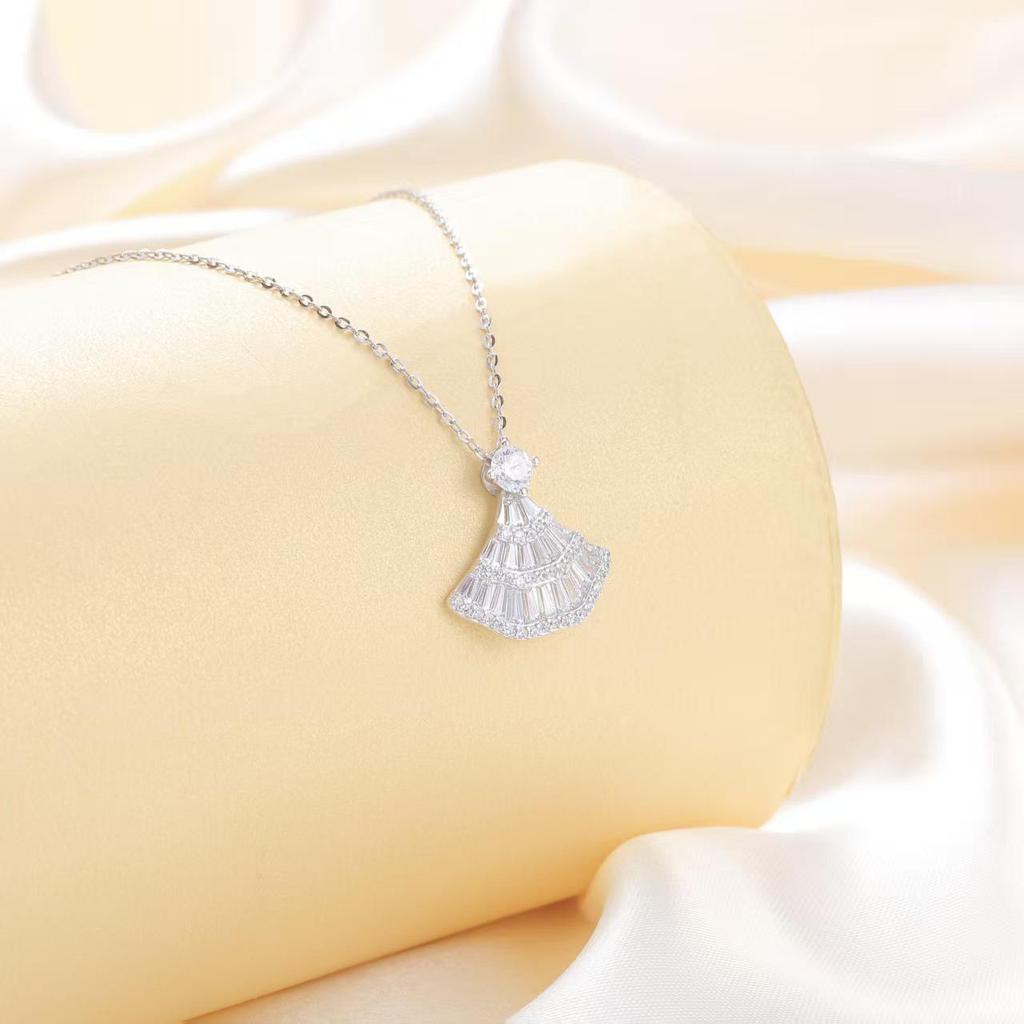 S925 Sterling Silver Zircon Clavicle Pendant Necklace for Women - Luxurious & Versatile