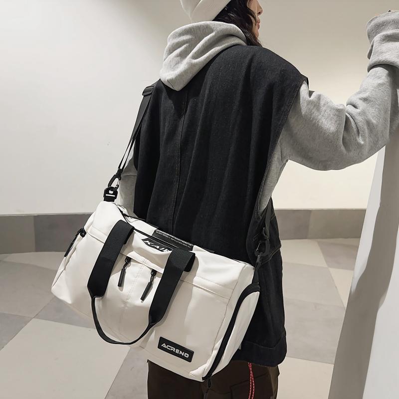 A Leisure Fashion Large Capacity Fitness Travel Bag, Waterproof Fabric, Large Capacity Yoga Travel Fitness Various Sports