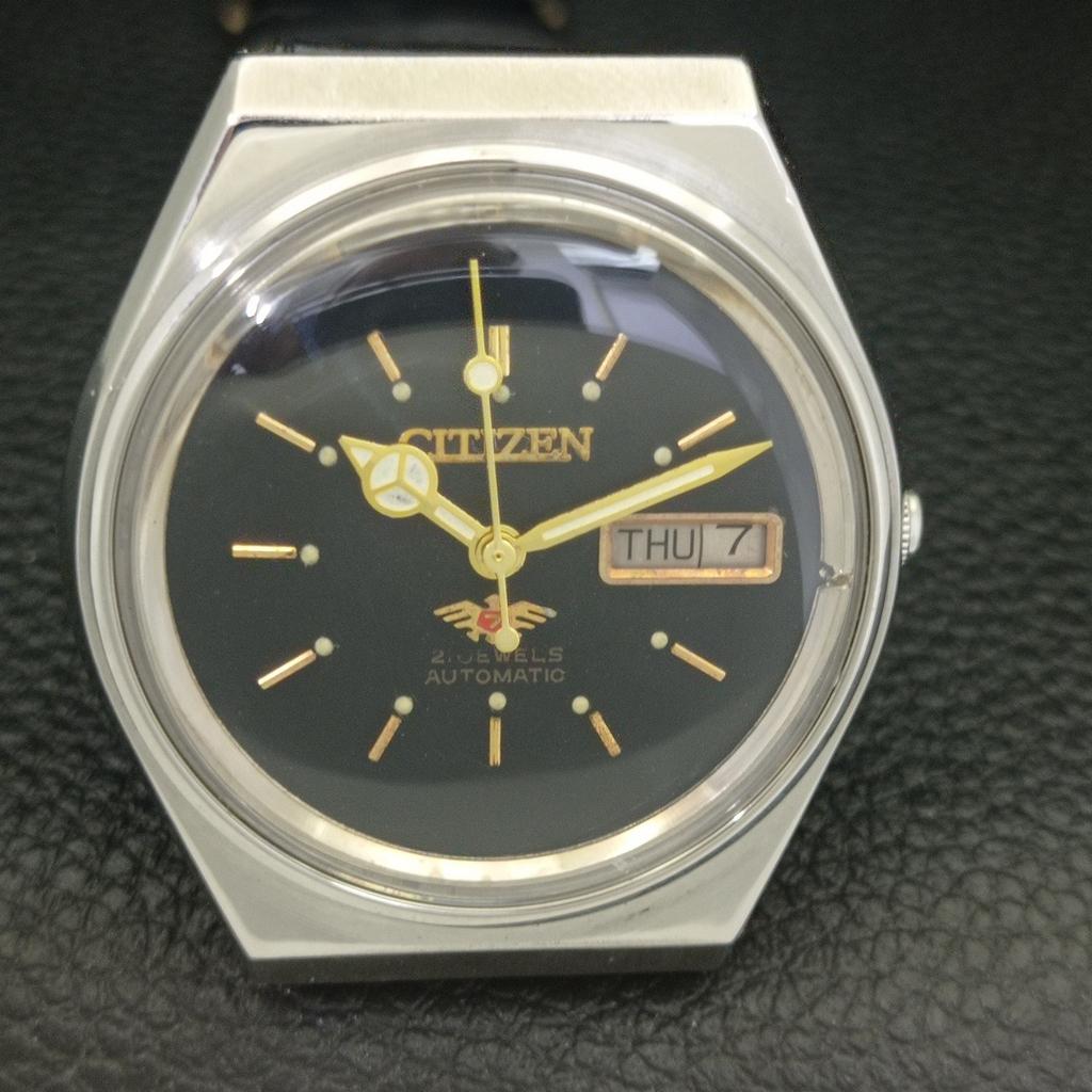 AUTOMATIC VINTAGE CITIZEN 8200 JAPAN MENS BLACK COLOR DIAL WATCH A702125-5 R208-a702125