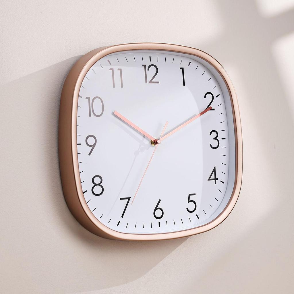 Wall Clock Hanging Degn Clascal Digital for Office Household Gym Golden