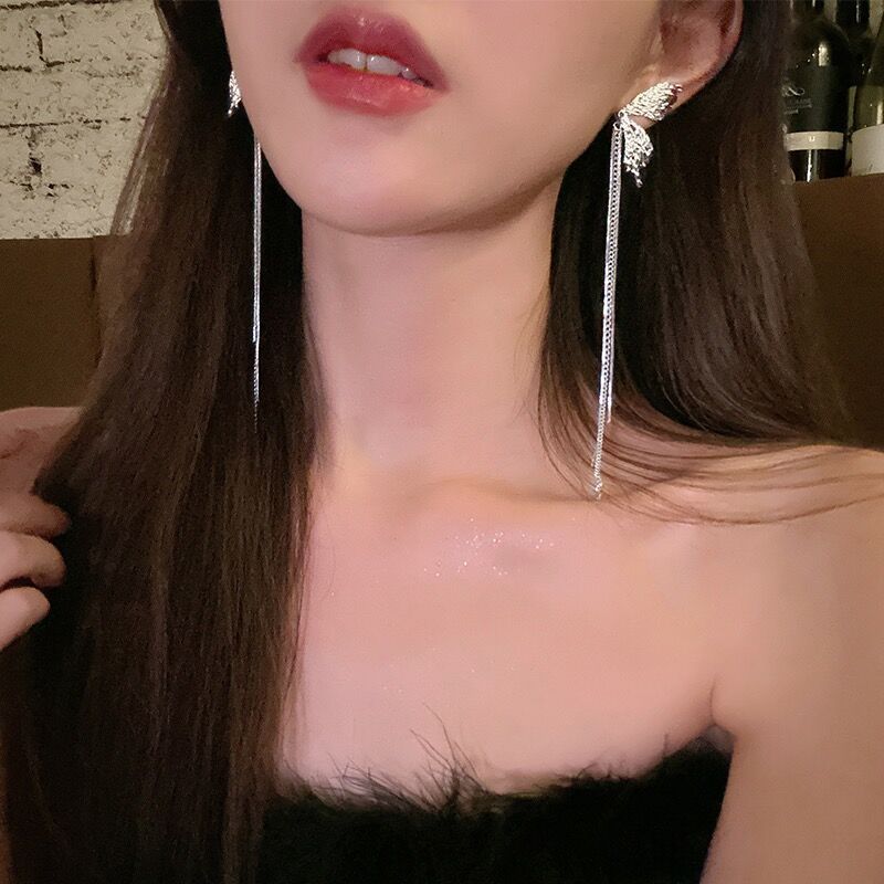 Super Feenstil Metall Plissee High-End Quasten Kette Schmetterlingsflügel Ohrringe Elfen Stecker Ohrringe Langer Stil