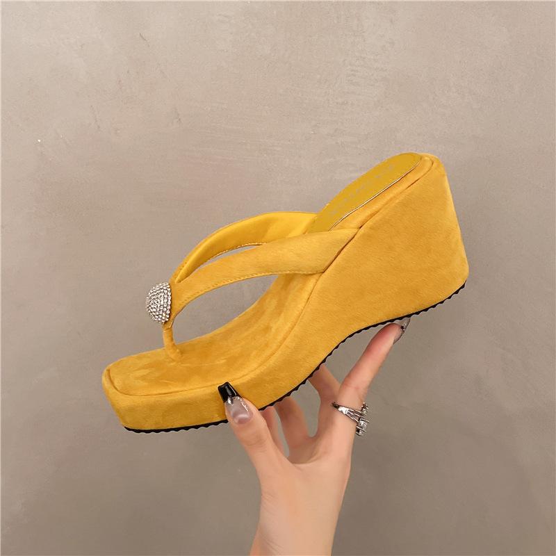 

Retro versatile heightened thick-soled flip-flops shoes women s beautiful slope heel beach casual vacation cool slippers 39