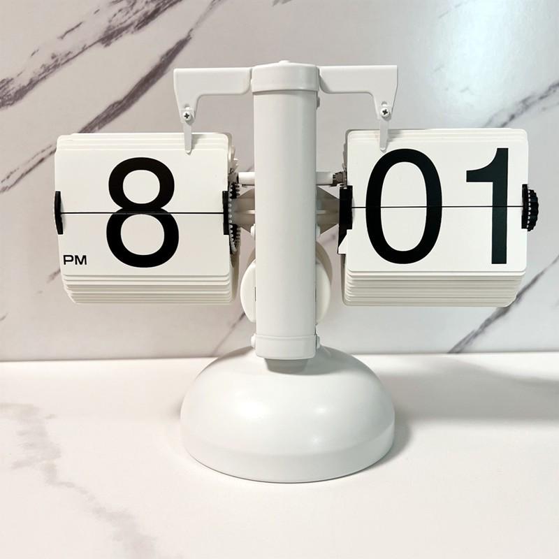 Modern Minimalist Retro Page-Turning Mantel Clock with Alarm
