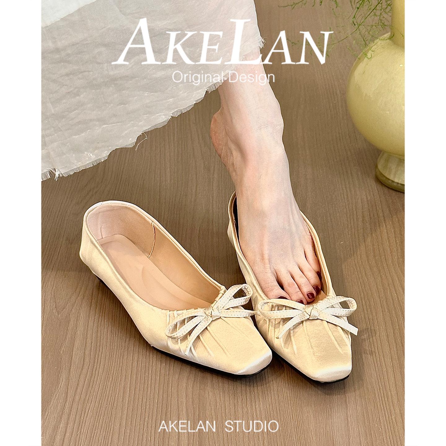 

Blue cabinet version~ French satin square head pleated light mouth single shoes women s 2025 new bow wedge Mary Jane shoes 40 абрикосовый