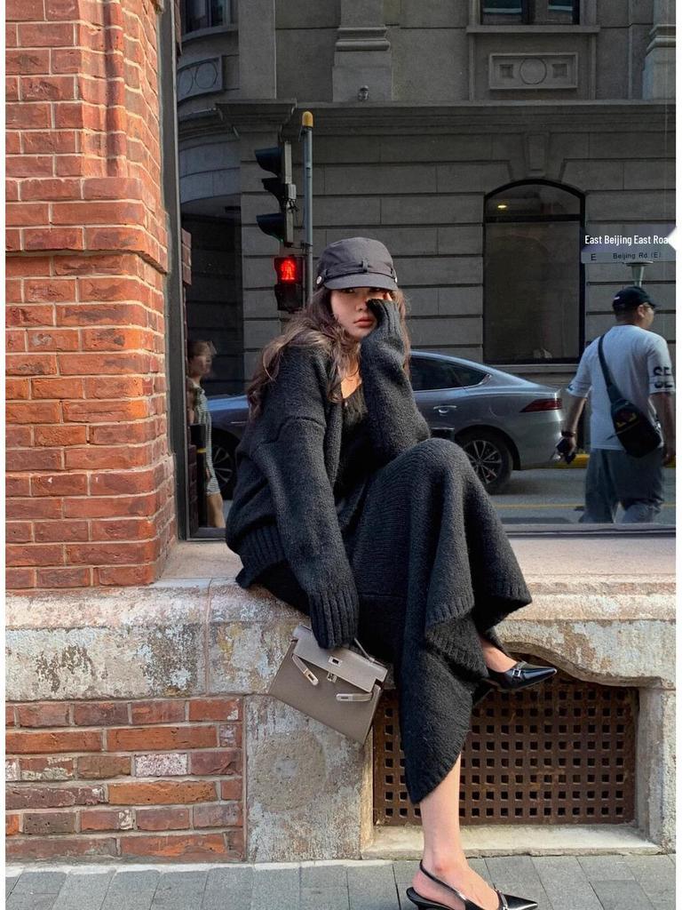 2025 Winter Korean Loose V-neck Sweater & Fishtail Midi Skirt Set