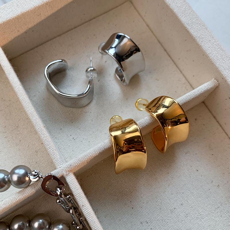 Real Gold Electroplated Irregular C-Shaped Women's Earrings with Sterling Silver Needle - High-End Matsumoto Ena Style