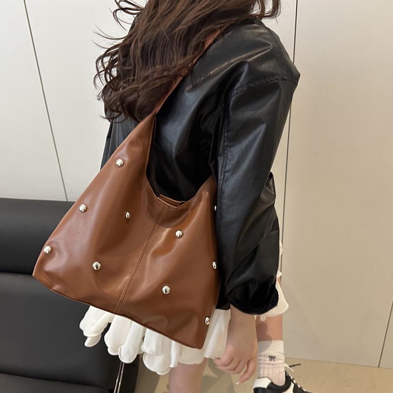 Yogodlns Punk Style Embellished Double-Faced Round Rivet Inlaid Niche Luxury Bucket Bag Chic Lady Underarm Large Capacity Shoulder Bag