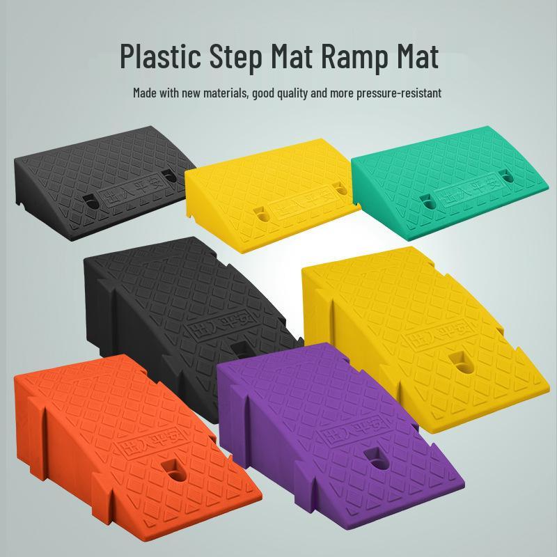 Plastic Roadside Curb Ramp: Traffic Slope & Speed Bump Pad