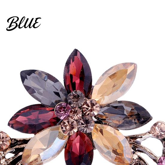 Alloy Swan Brooch Rhinestone Wreath Artificial Gemstones Lapel Pin Retro