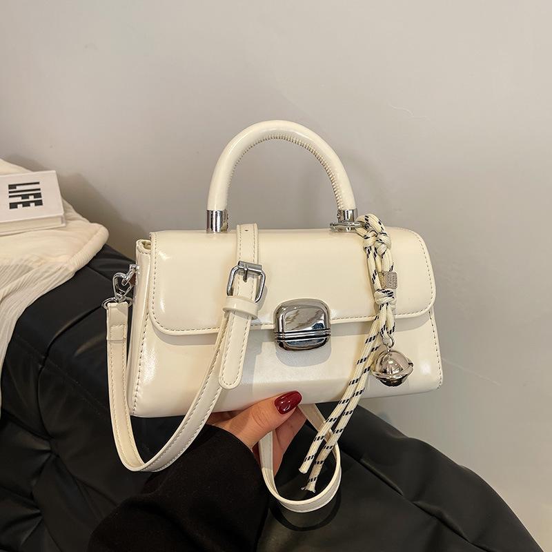 Niche design simple bag women's new fashion popular shoulder messenger bag hand carry small square bag