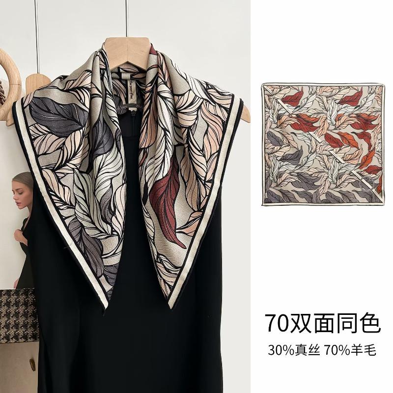 

New Yiye Zhiqiu silk wool silk scarf women s spring high-end sense versatile silk wool medium square scarf atmosphere scarf 66cm