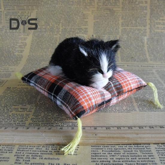 Simulation Cat Doll Plush Toy Mini Realistic Sleeping Kittens on Mat Figurine Stuffed Animal Toy with Cushion for Home Office Room Desktop Decor