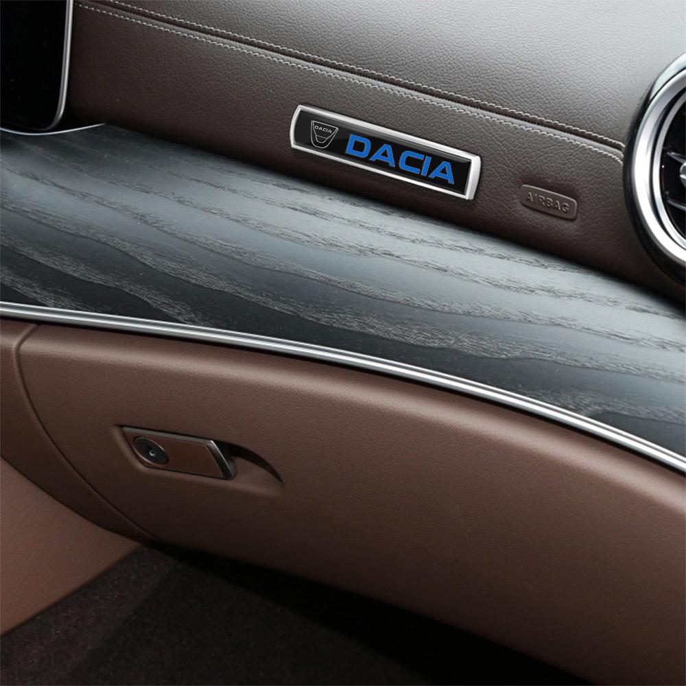 1 PZ Sticker Decorativo per Carrozzeria e Bagagliaio Stile Auto Adesivo Emblema Leone Corona 3D in Metallo per Dacia Duster Logan 3 Mcv Sandero MK2 Stepway