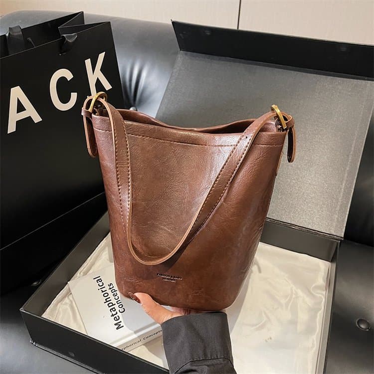 

Retro Texture Bucket Bag Women s Shoulder Messenger Bag