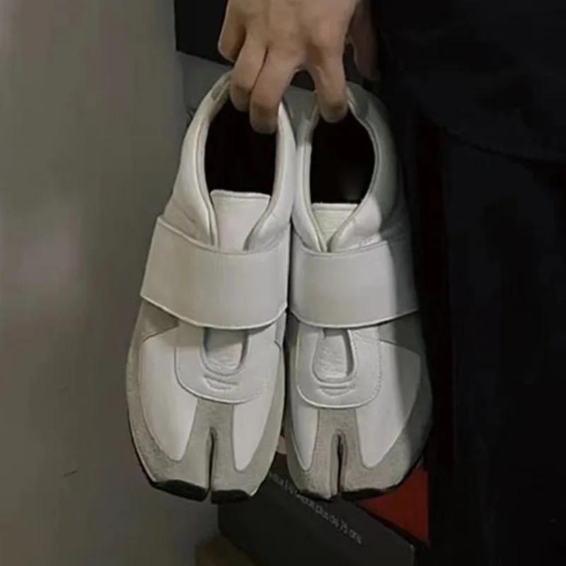 Fashion White Round Split Toe Colorblock Sneakers Japanese Style Hook & Loop Women Shoes Comfortable Breathable Flats Chaussure Femme