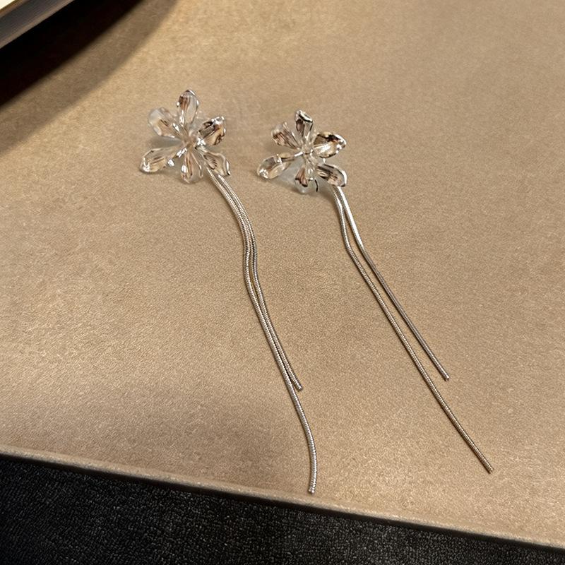 Silver Needle Floral Tassel Stud Earrings - High-End, Fashionable, Light Luxury, Versatile Ear Accessories