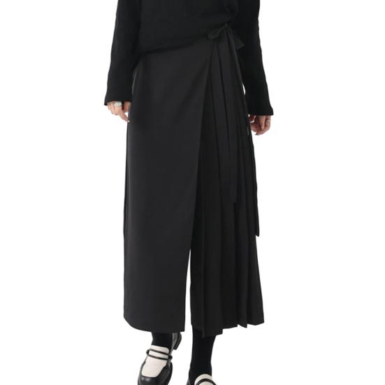 Pantaloni da donna stile scuro nero tinta unita plissettati finti due pezzi irregolari high street larghi gamba larga casual individuali lunghezza a metà polpaccio pantaloni culottes