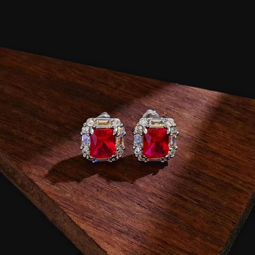 Fashion Cultivation Ruby Sapphire Emerald Square Stud Earrings Light Luxury Fashion Full Diamond Stud Earrings