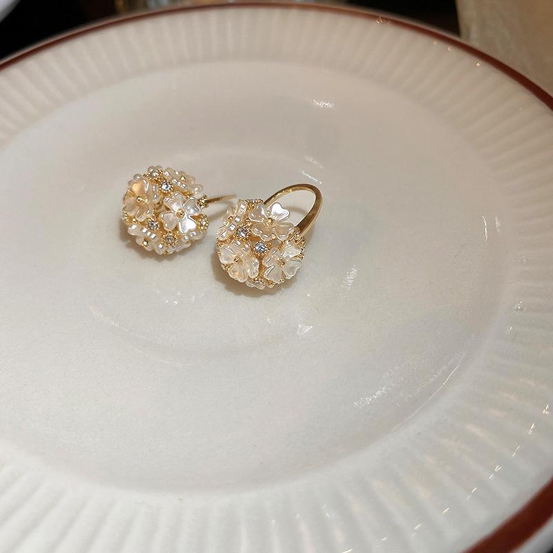 Romantic Flower Clusters Dangle Earring For Women Sweet Temperament Cz Flower Drop Earring  New Fashion Elegant Girl Jewelry