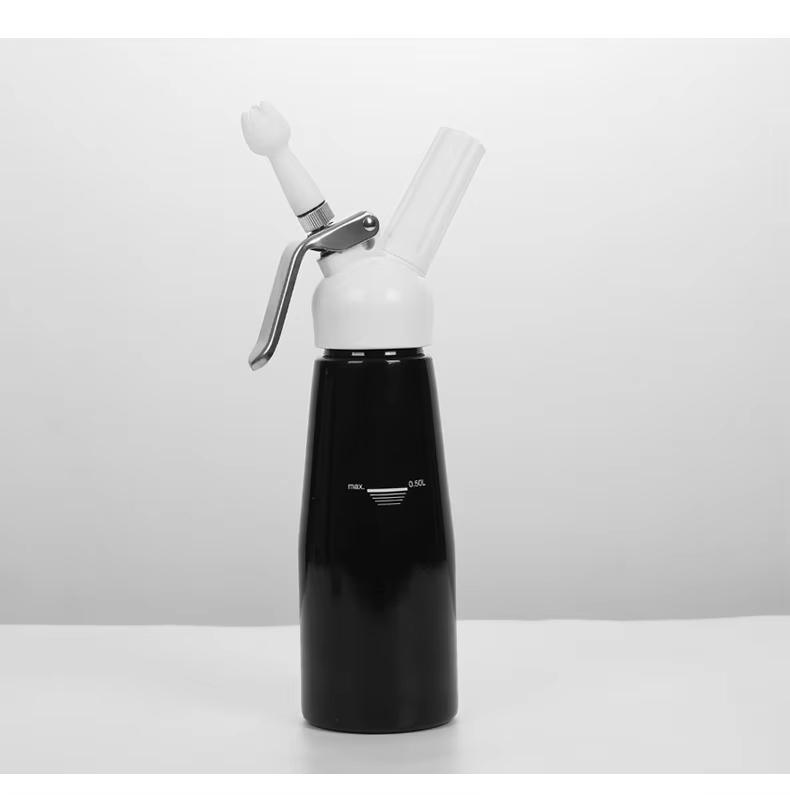 500ml Šlehač na smetanu Přenosná hliníková pěnová pistole na smetanu Stříkací pistole na dorty Sifonová stlačovací láhev Kuchyňský nástroj na dezerty