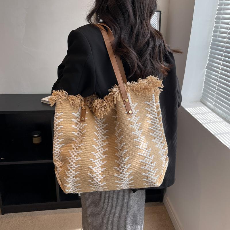 Casual Travel Stripe Design Shoulder Bag New Tassel Handbags Woven Canvas Bag Women's Large Capacity Tote Bag