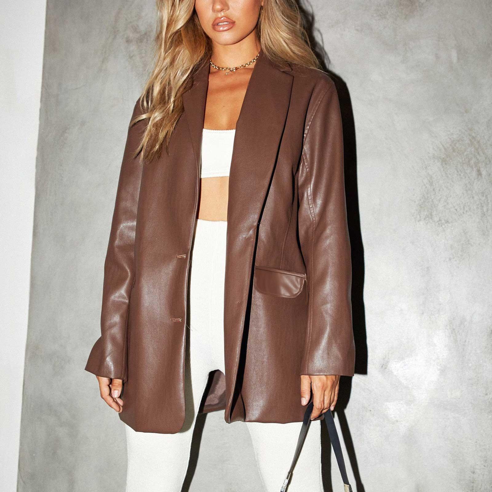 

Женское кожаное пальто с длинным рукавом и лацканами из искусственной кожи, куртка на пуговицах спереди, плащ S коричневый