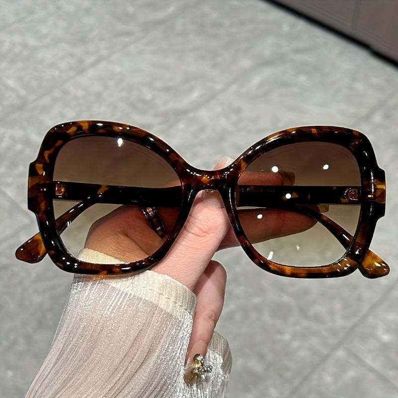 Y2K Oversized Oval Fashion Sunglasses with Green Jelly Frame - Anti-Reflective Lenses,, Perfect for Hiking, Sports & Parties