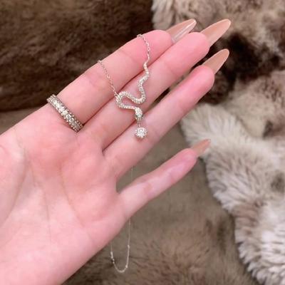 Super Flash Zircon Twisted Snake Necklace Ins Niche Design Sense Personality Collarbone Chain Fashion Simple Temperament Item Decoration