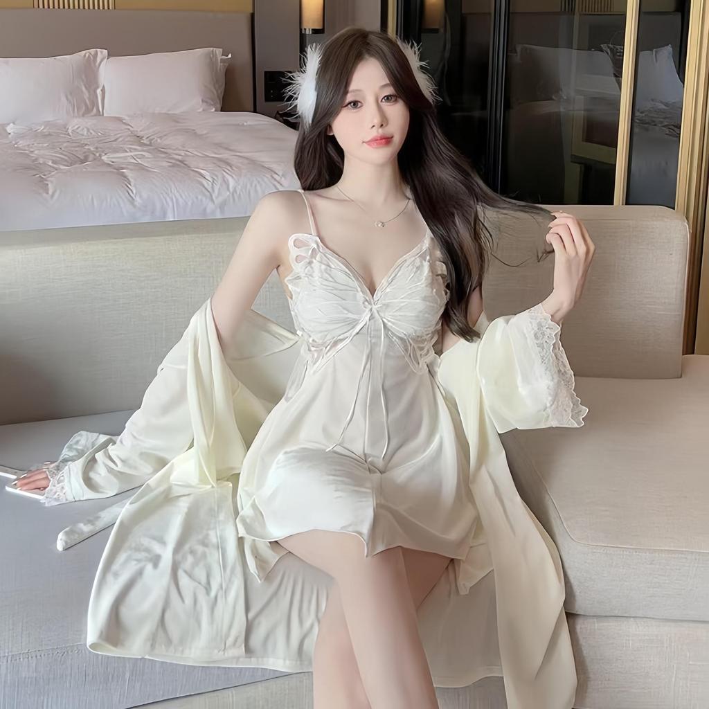 Starry Gold Velvet Women's Two-Piece Nightdress with Chest Pads and Butterfly Design