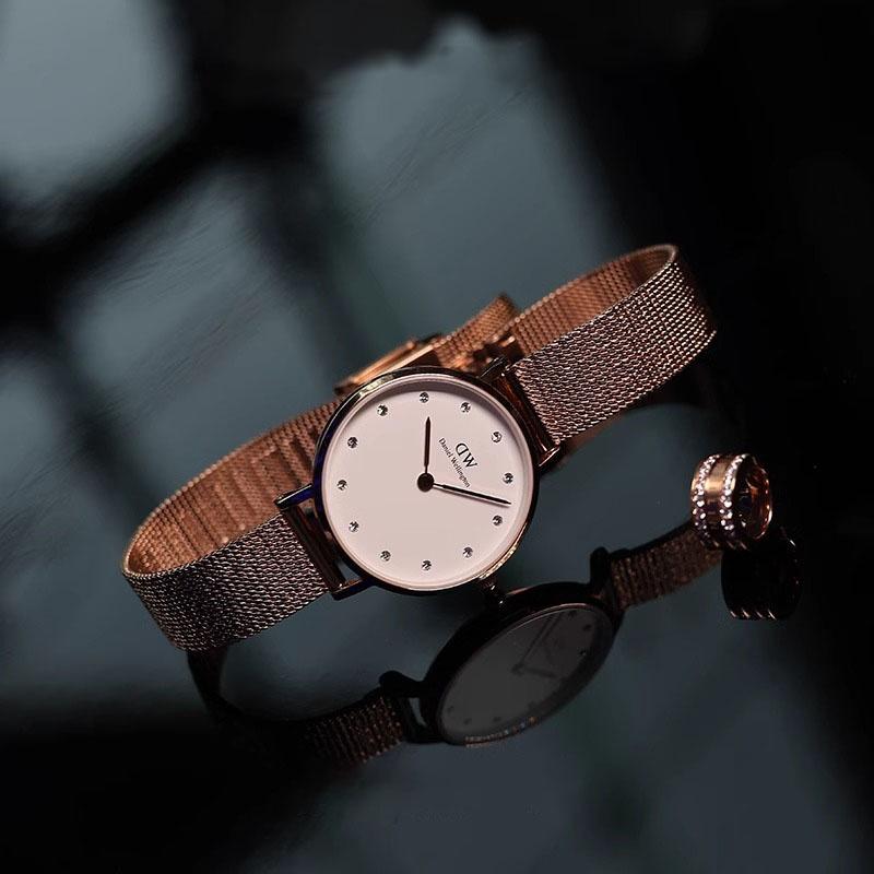 Daniel Wellington PETITE watch quartz movement 28mm white dial women's watch star crystal watch crystal scale disc watch DW00100528