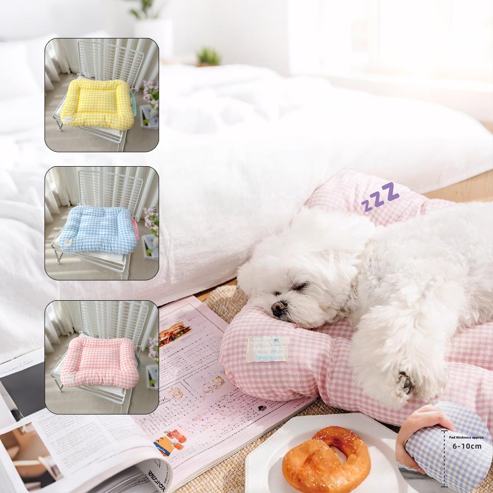 Summer Pet Sleeping Bed Pad Soft Cushion Comfortable and Skin Friendly All Season Universal Cats Pads Mats Filled with PP Cotton