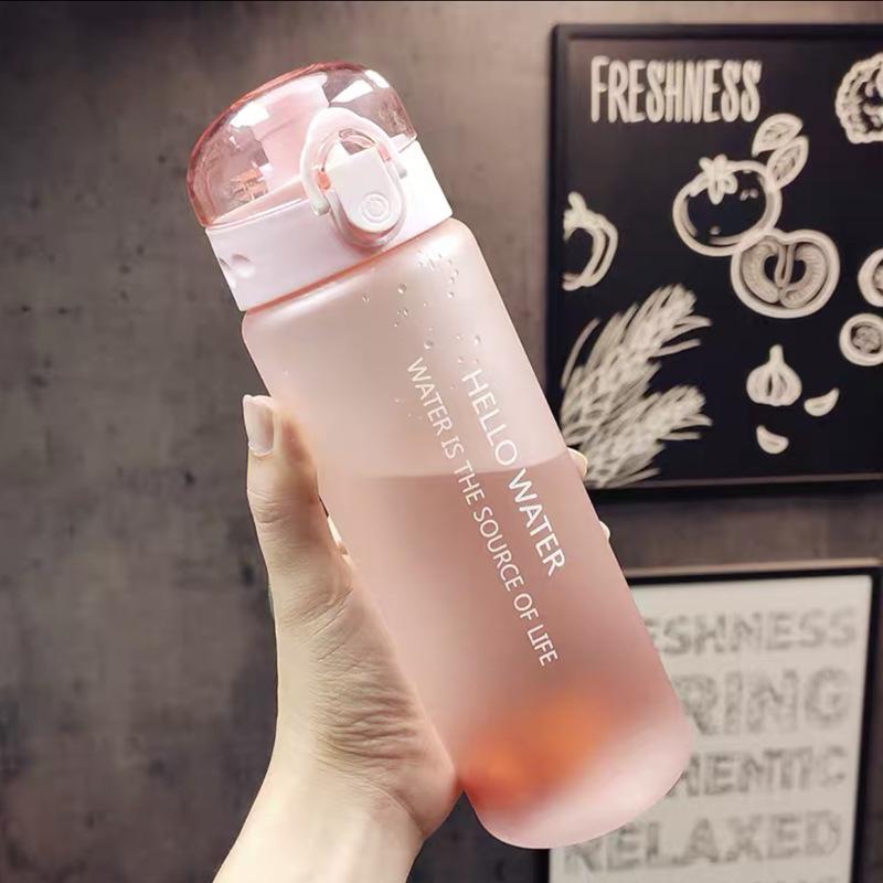 

Спортивная бутылка для воды большой вместимости для активного отдыха с откидной крышкой Durable PC Material, High Temperature Resistance