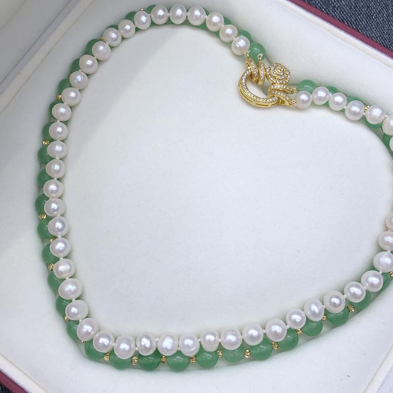 Versatile French Retro Freshwater Pearl Necklace for Women