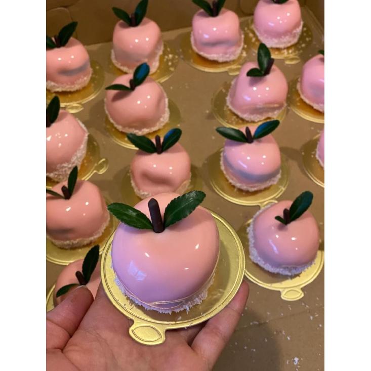 50 Pcs 3.14 Inch Mini Round Golden Cake and Bread Stand for Mousse Cupcake Base Paper Plates Circle Dessert Base Board (Gold)