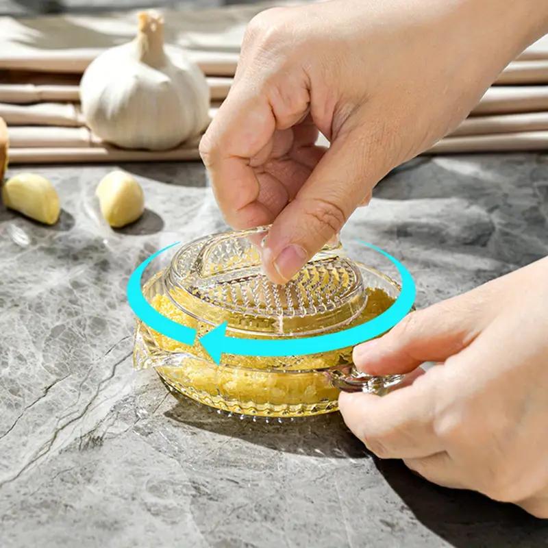 1pc Household Kitchen Manual Ingredient Ginger and Garlic Grinding Tool Fruit Puree Food Supplement Grinder Kitchen Ginger Juice Garlic Tool