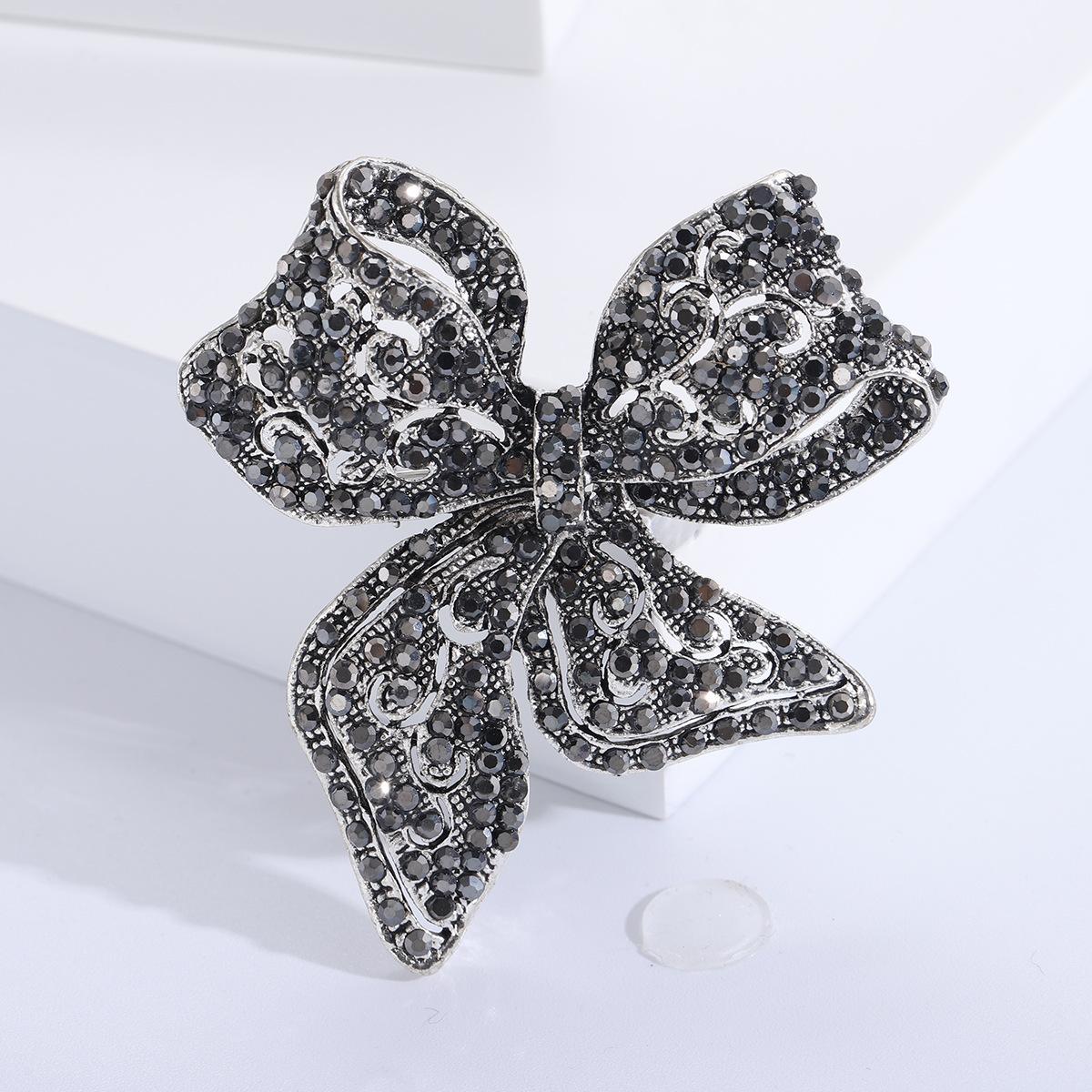 

Темперамент Брошь Женские Ретро Аксессуары Куртка Большая Брошь Кардиган Шаль Милый Шелковый Шарф Пуговица Украшение для свитера