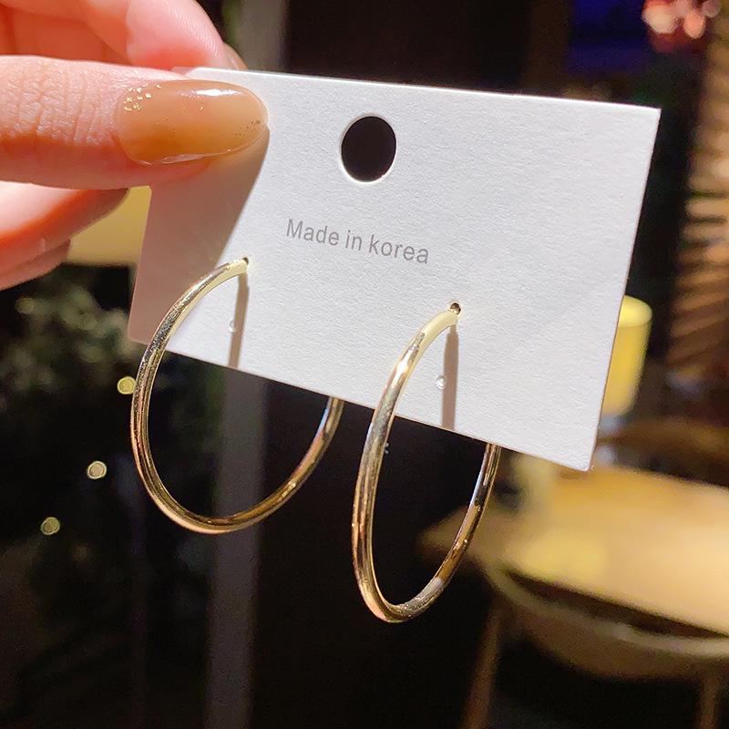 Преувеличенные серьги-кольца из серебра S925 - Модное заявление