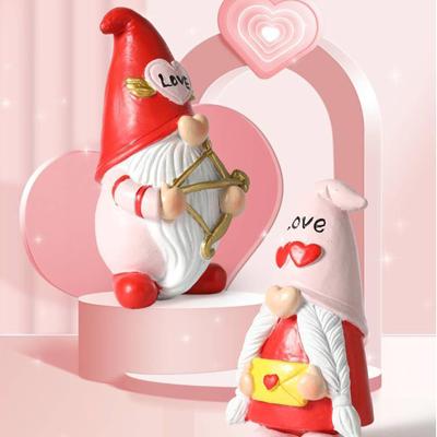 Couple Dwarfs Decorate The Home With Resin Valentine's Day Statue