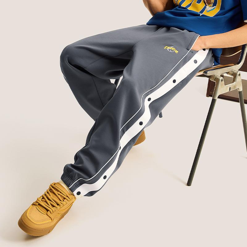 Li Ning Sports Fashion Series Logo Letter Print Side Button Knit Jogger Pants Men Bottoms Dark-Iron-Gray AKLU717-4