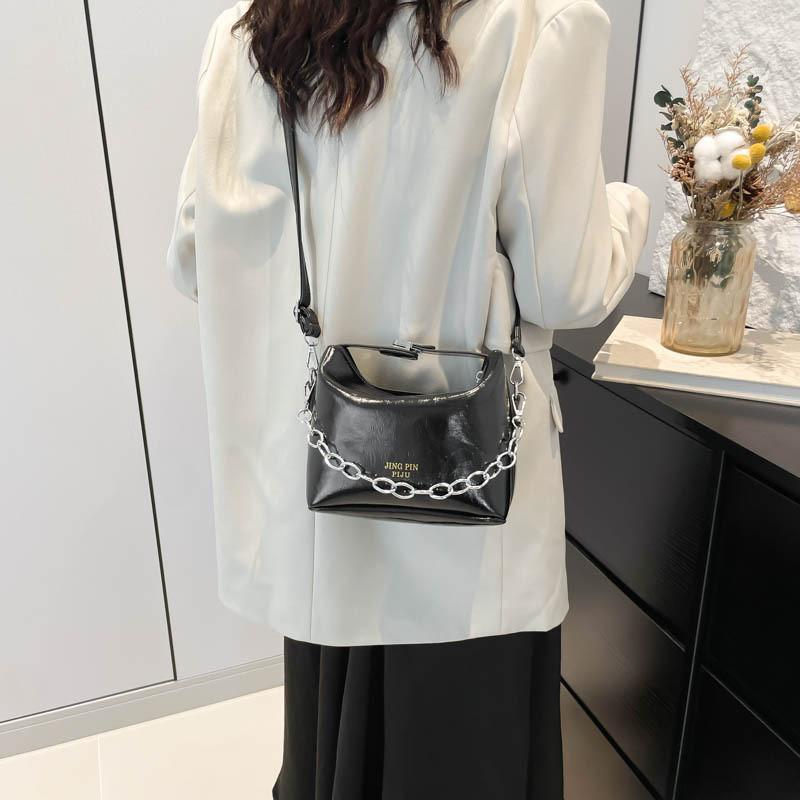 Stylish Minimalist 2024 Summer New Small Fashionable Shoulder Bag For Women In Black White Brown Silver
