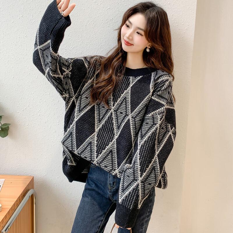 Mokana Women's Stylish Long-Sleeve Knitted Sweater