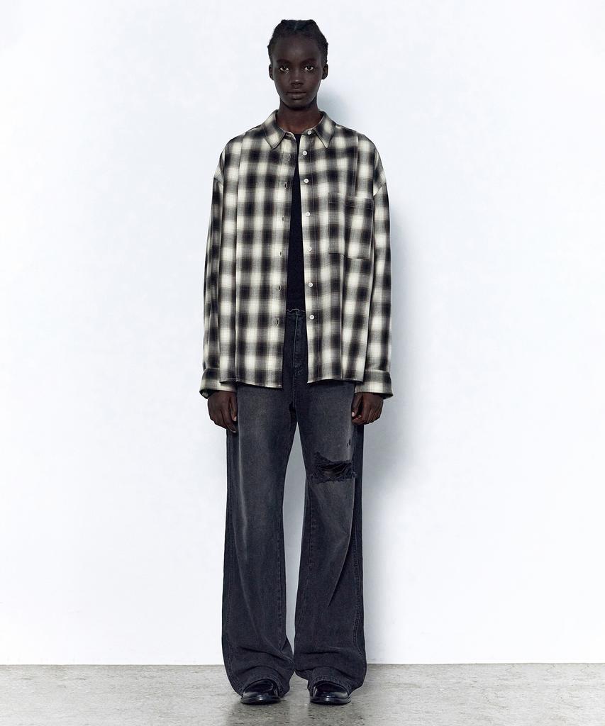 INSILENCE WOMEN Sleek Check Oversized Shirt Black