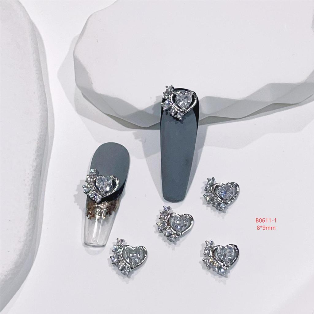 Heart Chain Tassel Alloy Nail Art Jewelry Stickers with Zircon Accents