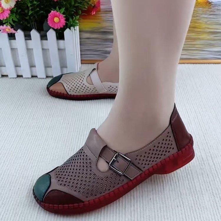 

Low-heeled soft-soled hole shoes, breathable one-pedal shoes, summer commuter women s single shoes 40 коричневий