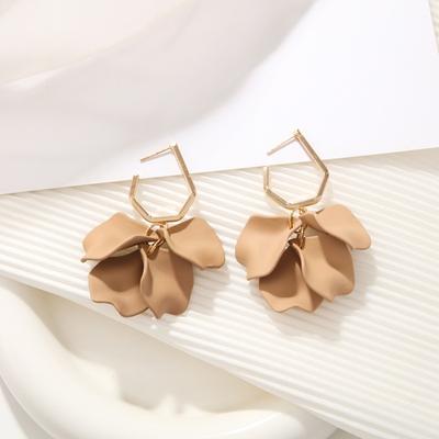 Yousheng 1 Pair Rose Petal Drop Earrings Long Style Exaggerated Dangle Earrings Bright Color Earrings Jewelry Accessories