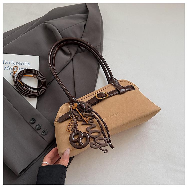 This year's popular suede handbag women's 2025 autumn new Korean version niche belt buckle shoulder messenger bag