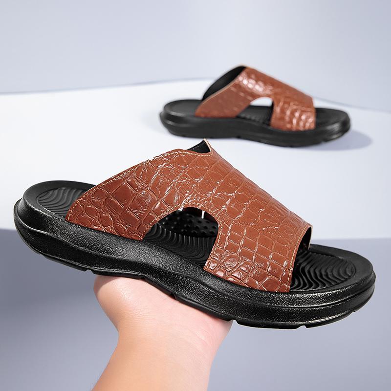 Fashion Hot Sale Outdoor Slippers Men's Casual Leather Slides Handmade Male Half Drag Quick Dry Wading Aqua Shoes Simple Beach Sneakers