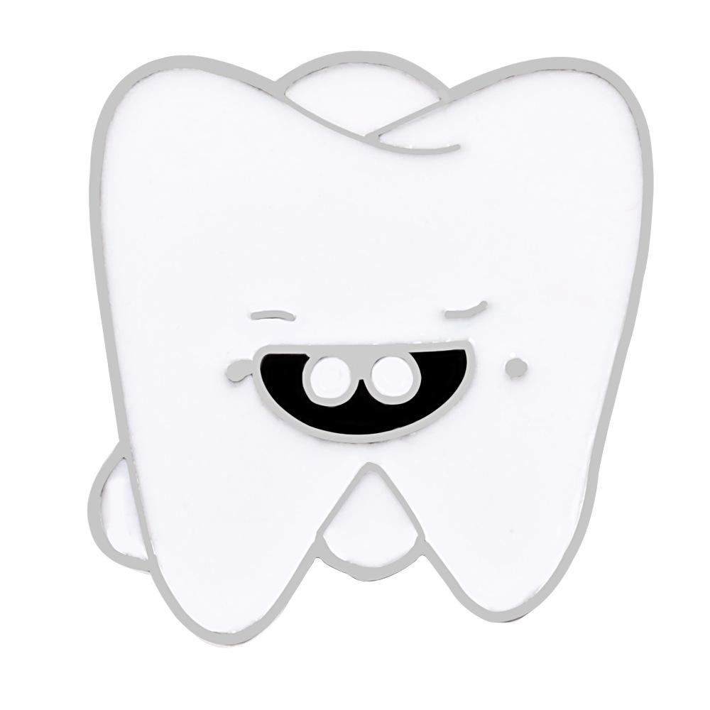 Quirky Teeth Enamel Pin: Fun Cartoon Dentist Brooch for Clothes or Hats