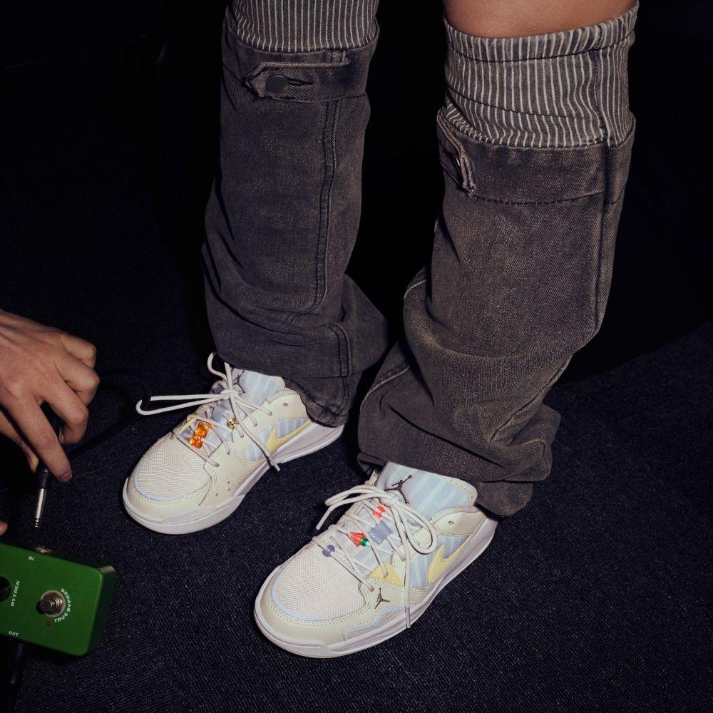 Jordan CMFT Era Textile, Synthetic Leather, Leather Breathable Low top 36.5